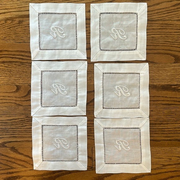 White linen cocktail napkins monogrammed “R” - Picture 3 of 3
